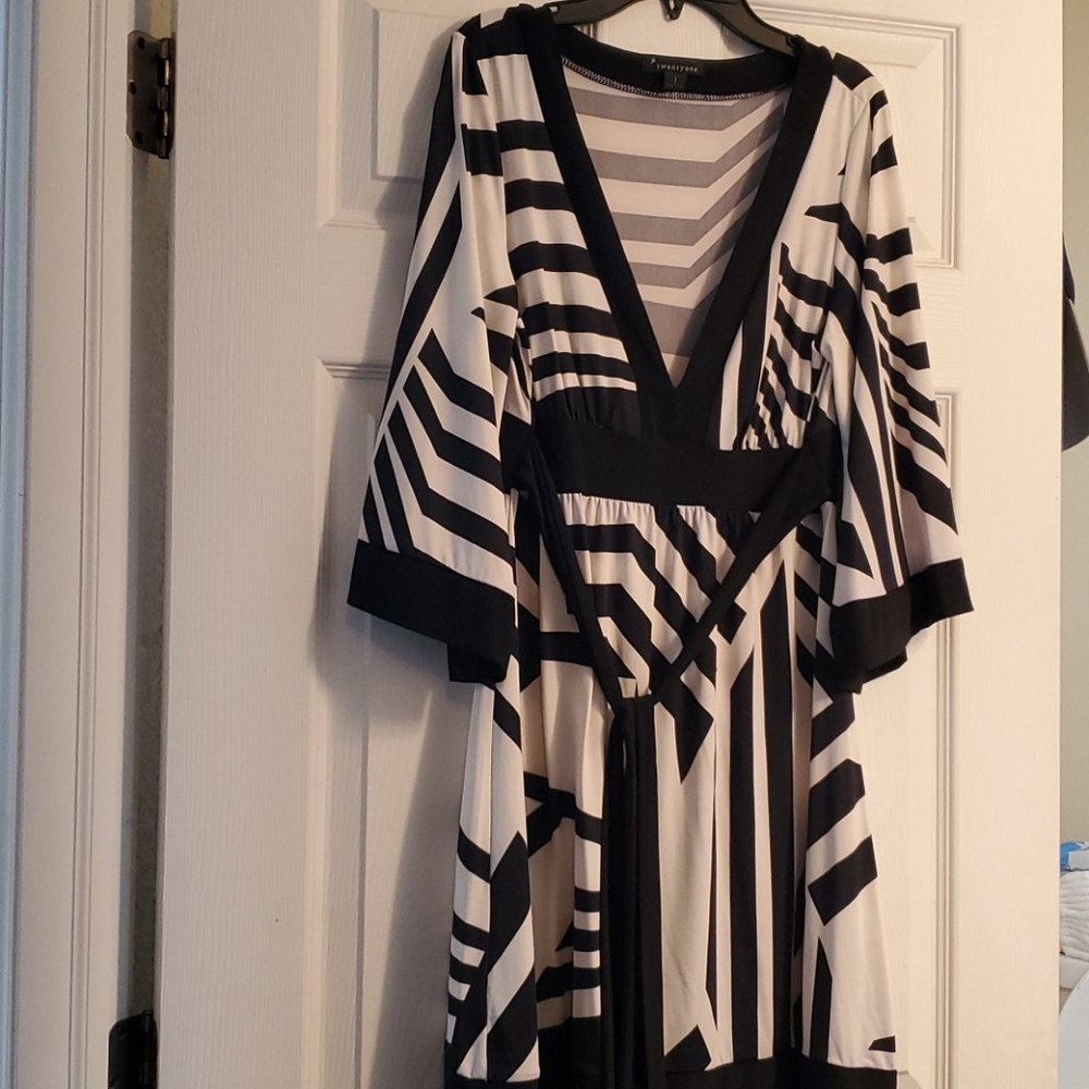 Black & White Striped Maxi Dress - L - Boho Kimono Resort Wear